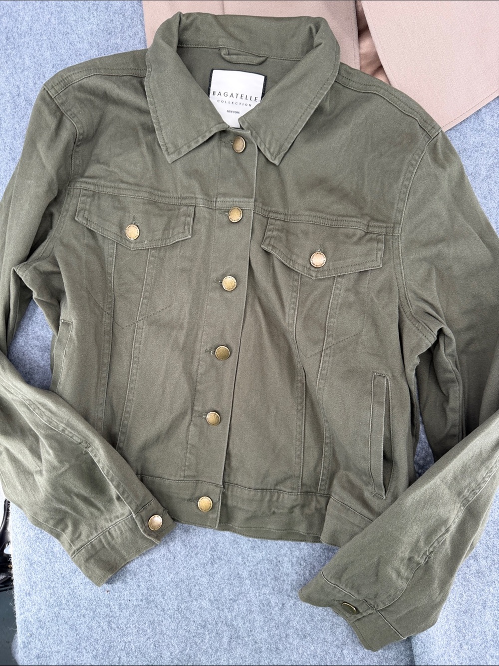 BAGATELLE New York olive green full button down denim jacket coat size L